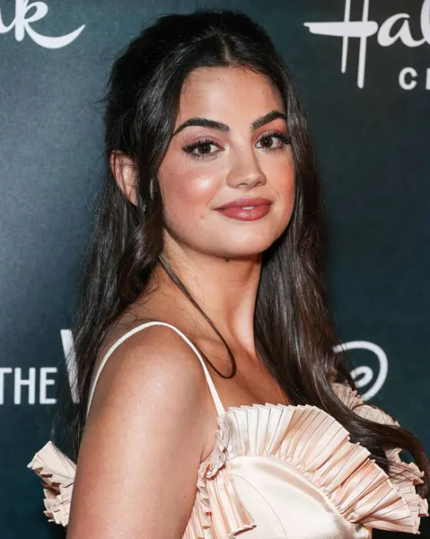 Sadie Laflamme-Snow, 17 Ocak 2024 'te Kuzey Hollywood, Los Angeles, Kaliforniya, ABD' de Paramount Pictures Studios 'taki Paramount Tiyatrosu' nda gerçekleştirilen Hallmark Channel 'ın 