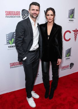 James Lafferty ve eşi Alexandra Park, 24 Ocak 2024 'te Hollywood, Los Angeles, Kaliforniya, ABD' de Harmony Gold Tiyatrosu 'nda düzenlenen VMI Yayıncılık' ın Los Angeles Premiere 'ine geldiler.. 