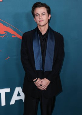 John Owen Lowe, 27 Ocak 2024 'te Sunset Las Palmas Stüdyoları' nda düzenlenen 33. Çevre Medya Derneği Ödül Töreni 'ne geliyor..