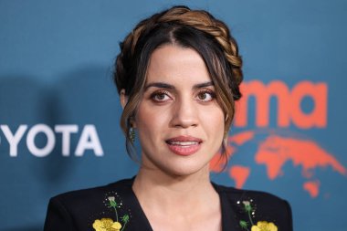 Natalie Morales, 27 Ocak 2024 'te Sunset Las Palmas Stüdyoları' nda düzenlenen 33. Çevre Medya Derneği Ödül Töreni 'ne geliyor.. 
