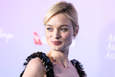 Bella Heathcote, 1 Şubat 2024 'te Skirball Kültür Merkezi' nde düzenlenen 21. Geleneksel G 'Day USA Sanat Galası' na geldi.. 