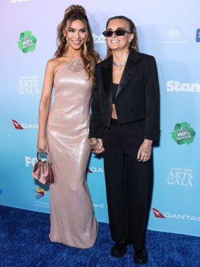 Chrishell Stause ve eşi G 'Flip, 1 Şubat 2024' te ABD 'nin Los Angeles, Kaliforniya, ABD' deki Skirball Kültür Merkezi 'nde düzenlenen 21. Yıllık G' Day USA Sanat Galasına geldiler..