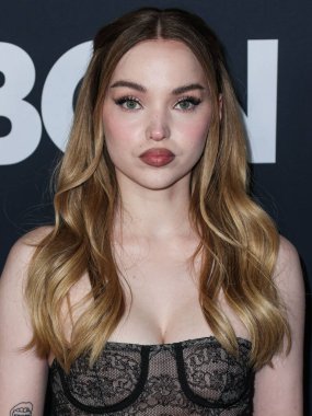 Dove Cameron, 2 Şubat 2024 'te Los Angeles Kongre Merkezi' nde düzenlenen Jon Bon Jovi onuruna düzenlenen 2024 MusiCares Person of the Year 'a ulaştı..