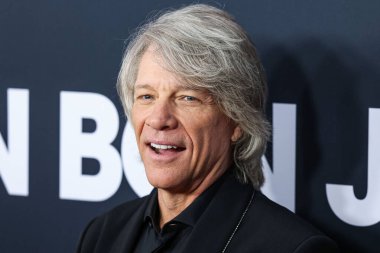 Jon Bon Jovi, 2 Şubat 2024 'te Los Angeles Kongre Merkezi' nde düzenlenen Jon Bon Jovi onuruna düzenlenen 2024 MusiCares Person of the Year 'a ulaştı..