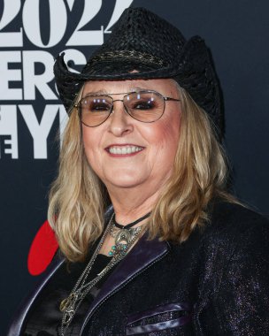 Melissa Etheridge, 2 Şubat 2024 'te Los Angeles Kongre Merkezi' nde düzenlenen Jon Bon Jovi onuruna düzenlenen 2024 MusiCares Person of the Year 'a ulaştı.. 