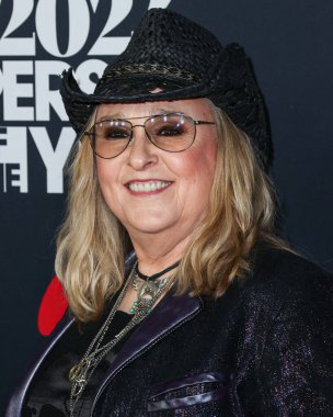Melissa Etheridge, 2 Şubat 2024 'te Los Angeles Kongre Merkezi' nde düzenlenen Jon Bon Jovi onuruna düzenlenen 2024 MusiCares Person of the Year 'a ulaştı.. 