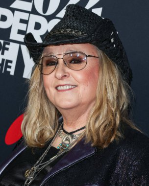 Melissa Etheridge, 2 Şubat 2024 'te Los Angeles Kongre Merkezi' nde düzenlenen Jon Bon Jovi onuruna düzenlenen 2024 MusiCares Person of the Year 'a ulaştı.. 