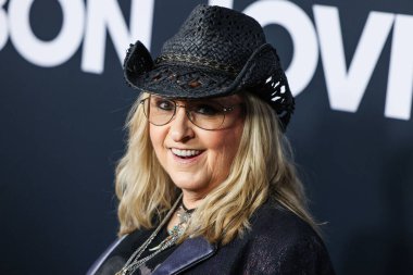 Melissa Etheridge, 2 Şubat 2024 'te Los Angeles Kongre Merkezi' nde düzenlenen Jon Bon Jovi onuruna düzenlenen 2024 MusiCares Person of the Year 'a ulaştı.. 