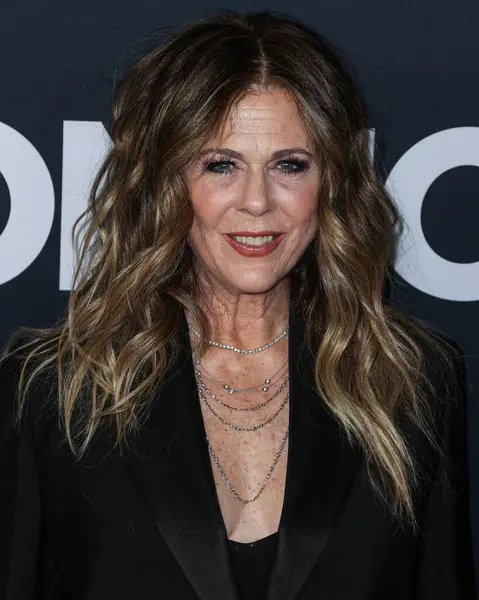 Rita Wilson, 2 Şubat 2024 'te Los Angeles Kongre Merkezi' nde düzenlenen Jon Bon Jovi onuruna düzenlenen 2024 MusiCares Person of the Year 'a ulaştı.. 