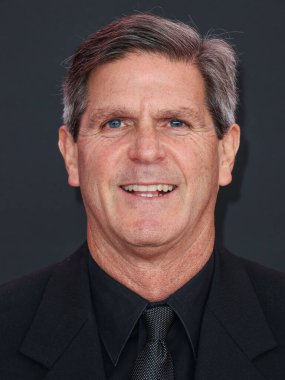 Robert Benun 3 Şubat 2024 'te Westwood, Los Angeles, Kaliforniya, ABD' deki Regency Bruin Tiyatrosu 'nda düzenlenen Vertical Entertainment' in 'Lola' nın Los Angeles prömiyerine geldi.. 