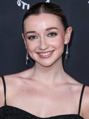 Stacey Ryan, 4 Şubat 2024 'te Hollywood, Los Angeles, Kaliforniya, ABD' de Nya Stüdyoları 'nda düzenlenen 66. GRAMMY Ödülleri' ne ulaştı..