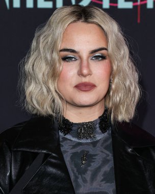 JoJo Levesque, Hollywood Atletizm Kulübü 'nde 5 Şubat 2024' te Los Angeles, Los Angeles, Kaliforniya, ABD 'de düzenlenen Odak Özellikleri Özel Gösterimi' ne geldi..