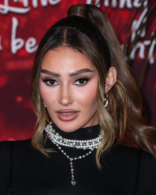 Francesca Farago, 6 Şubat 2024 'te Westwood, Los Angeles, Kaliforniya, ABD' deki Regency Village Theatre 'da düzenlenen 