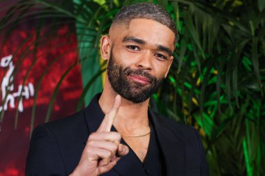 Kingsley Ben-Adir, 6 Şubat 2024 'te Westwood, Los Angeles, Kaliforniya, ABD' deki Regency Village Theatre 'da düzenlenen Paramount Pictures' ın 
