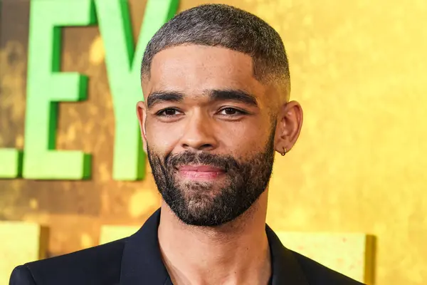 Kingsley Ben-Adir, 6 Şubat 2024 'te Westwood, Los Angeles, Kaliforniya, ABD' deki Regency Village Theatre 'da düzenlenen Paramount Pictures' ın 