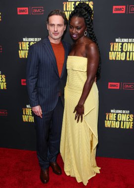 Andrew Lincoln ve Danai Gurira, Los Angeles 'taki AMC +' The Walking Dead 'in galasına geldiler: The One Who Live' Sezon 1, 7 Şubat 2024 'te Hollywood, Los Angeles' taki Pickford Film Çalışmaları Merkezi Linwood Dunn Tiyatrosu 'nda gerçekleştirildi.