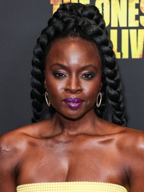 Danai Gurira, 7 Şubat 2024 'te Hollywood, Los Angeles, Kaliforniya, ABD' deki Linwood Dunn Tiyatrosu 'nda düzenlenen 1. Sezon' da Los Angeles 'taki AMC +' The Walking Dead 'in galasına geldi.