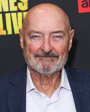 Terry O 'Quinn, Los Angeles' taki AMC + 'The Walking Dead' in galasına geliyor. 1. Sezon, 7 Şubat 2024 'te Hollywood, Los Angeles, California, Uni' deki Linwood Dunn Tiyatrosu 'nda düzenlenen Linwood Dunn Sineması' na geliyor.