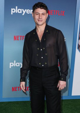 Augustus Prew, Netflix 'in 