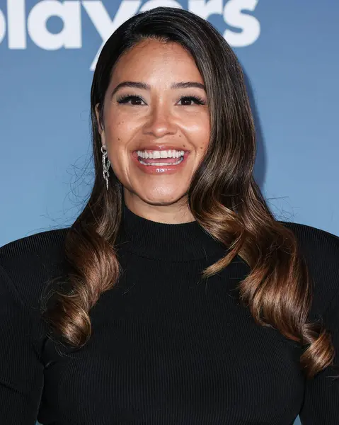 Gina Rodriguez, Los Angeles 'taki Netflix' in 