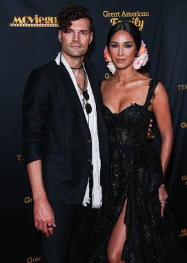 Joel Smallbone ve eşi Moriah Smallbone, 9 Şubat 2024 tarihinde AVALON Hollywood ve Bardot 'ta düzenlenen 31. Yıllık Film Rehberi Ödülleri Galasına geldiler..