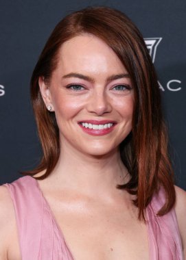Emma Stone, Beverly Hilton Hotel 'de 10 Şubat 2024' te düzenlenen 76. Geleneksel Amerikan Yönetmenler Birliği (DGA) Ödülleri 'ne geldi.. 
