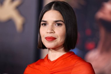 America Ferrera, 13 Şubat 2024 'te Hollywood, Los Angeles, Kaliforniya, ABD' deki Dolby Tiyatrosu 'nda düzenlenen 