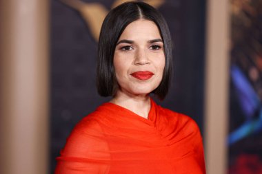 America Ferrera, 13 Şubat 2024 'te Hollywood, Los Angeles, Kaliforniya, ABD' deki Dolby Tiyatrosu 'nda düzenlenen 