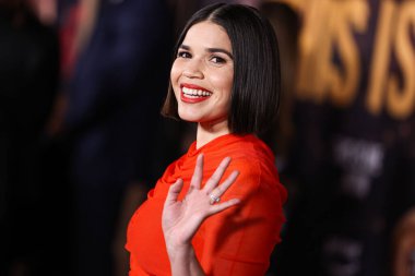 America Ferrera, 13 Şubat 2024 'te Hollywood, Los Angeles, Kaliforniya, ABD' deki Dolby Tiyatrosu 'nda düzenlenen 