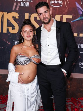 Tia Bellissimo ve kocası Tony Bellissimo, 13 Şubat 2024 'te Hollywood, Los Angeles, Kaliforniya, ABD' de bulunan Dolby Tiyatrosu 'nda düzenlenen Amazon MGM Stüdyoları' nın 