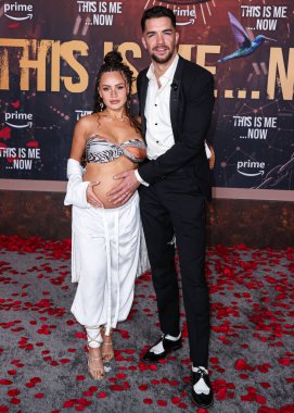 Tia Bellissimo ve kocası Tony Bellissimo, 13 Şubat 2024 'te Hollywood, Los Angeles, Kaliforniya, ABD' de bulunan Dolby Tiyatrosu 'nda düzenlenen Amazon MGM Stüdyoları' nın 