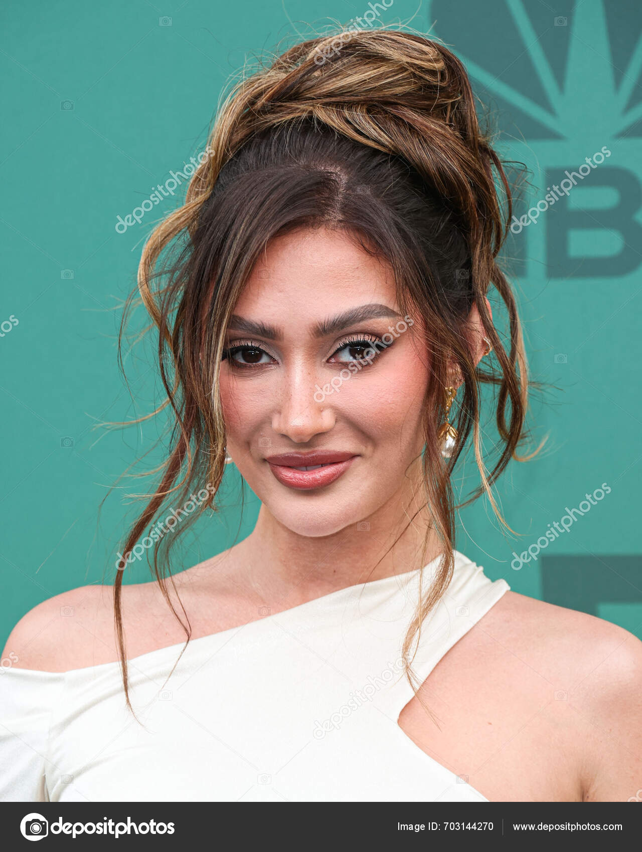 Francesca Farago Arrives 49Th Annual People's Choice Awards 2024 Held
