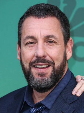 Adam Sandler, 18 Şubat 2024 'te Santa Monica, Los Angeles, Kaliforniya' da düzenlenen The Barker Hangar 'da düzenlenen 49..
