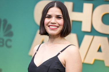 America Ferrera, 18 Şubat 2024 'te Santa Monica, Los Angeles, Kaliforniya, ABD' de düzenlenen Barker Hangarı 'nda düzenlenen 49..