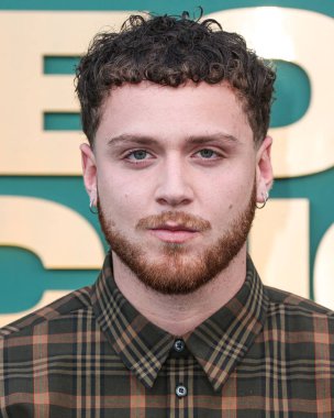 Bazzi, 18 Şubat 2024 'te Santa Monica, Los Angeles, Kaliforniya, ABD' de düzenlenen Barker Hangarı 'nda düzenlenen 49..