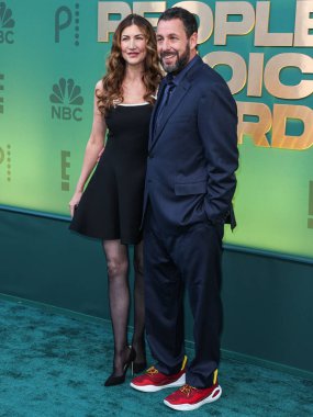 Jackie Sandler ve kocası Adam Sandler, 18 Şubat 2024 'te Santa Monica, Los Angeles, Kaliforniya, ABD' deki Barker Hangarı 'nda düzenlenen 49.. 