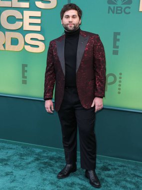 Jake Borelli, 18 Şubat 2024 'te Santa Monica, Los Angeles, Kaliforniya' da düzenlenen Barker Hangarı 'nda düzenlenen 49.. 