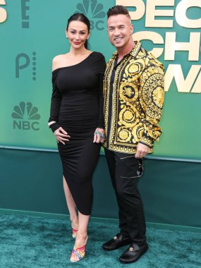 Jenni Farley ve Mike Sorrentino, 18 Şubat 2024 'te Santa Monica, Los Angeles, Kaliforniya, ABD' deki Barker Hangar 'da düzenlenen 49..