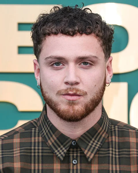 Bazzi, 18 Şubat 2024 'te Santa Monica, Los Angeles, Kaliforniya, ABD' de düzenlenen Barker Hangarı 'nda düzenlenen 49..