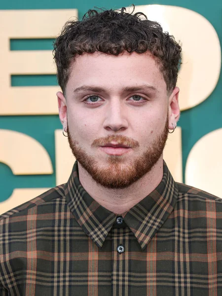 Bazzi, 18 Şubat 2024 'te Santa Monica, Los Angeles, Kaliforniya, ABD' de düzenlenen Barker Hangarı 'nda düzenlenen 49..