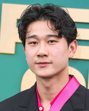 Sam Song Li, 18 Şubat 2024 'te Santa Monica, Los Angeles, Kaliforniya' da düzenlenen The Barker Hangar 'da düzenlenen 49..