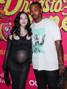 Bhad Bhabie (Danielle Peskowitz Bregoli) ve erkek arkadaşı Le Vaughn, Los Angeles Premiere Of Shout 'a geldiler! Stüdyolar, Her Şey Komedi ve Ütopya 'nın Haziran' ı 20 Şubat 2024 'te Hollywood, Los Angeles' taki TCL Çin 6 Tiyatrosu 'nda düzenlendi.