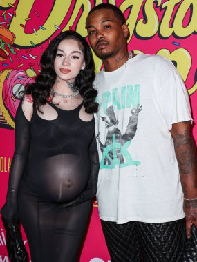 Bhad Bhabie (Danielle Peskowitz Bregoli) ve erkek arkadaşı Le Vaughn, Los Angeles Premiere Of Shout 'a geldiler! Stüdyolar, Her Şey Komedi ve Ütopya 'nın Haziran' ı 20 Şubat 2024 'te Hollywood, Los Angeles' taki TCL Çin 6 Tiyatrosu 'nda düzenlendi.