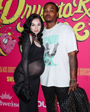 Bhad Bhabie (Danielle Peskowitz Bregoli) ve erkek arkadaşı Le Vaughn, Los Angeles Premiere Of Shout 'a geldiler! Stüdyolar, Her Şey Komedi ve Ütopya 'nın Haziran' ı 20 Şubat 2024 'te Hollywood, Los Angeles' taki TCL Çin 6 Tiyatrosu 'nda düzenlendi.