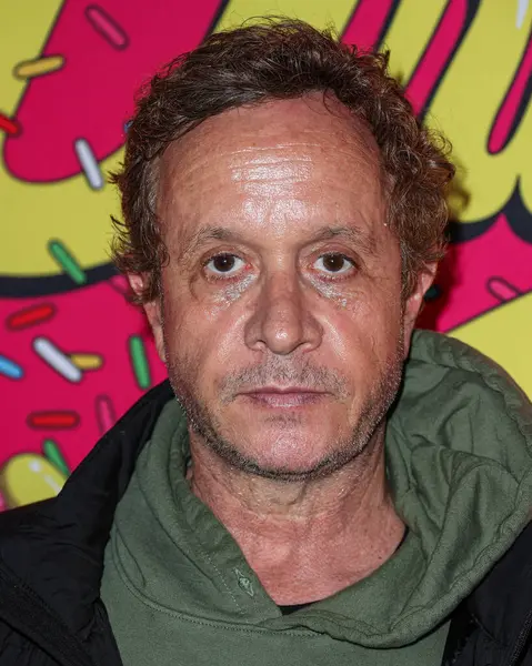 Pauly Shore, Los Angeles 'ın ilk gösterimine geliyor! Stüdyolar, Her Şey Komedi ve Ütopya 'nın Haziran' ı 20 Şubat 2024 'te Hollywood, Los Angeles, Kaliforniya, ABD' deki TCL Çin 6 Tiyatrosu 'nda düzenlendi..