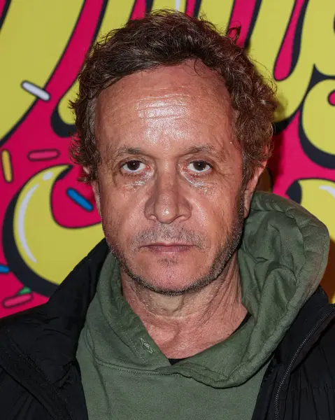 Pauly Shore, Los Angeles 'ın ilk gösterimine geliyor! Stüdyolar, Her Şey Komedi ve Ütopya 'nın Haziran' ı 20 Şubat 2024 'te Hollywood, Los Angeles, Kaliforniya, ABD' deki TCL Çin 6 Tiyatrosu 'nda düzenlendi..