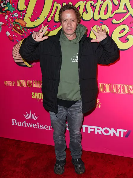 Pauly Shore, Los Angeles 'ın ilk gösterimine geliyor! Stüdyolar, Her Şey Komedi ve Ütopya 'nın Haziran' ı 20 Şubat 2024 'te Hollywood, Los Angeles, Kaliforniya, ABD' deki TCL Çin 6 Tiyatrosu 'nda düzenlendi..