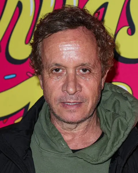 Pauly Shore, Los Angeles 'ın ilk gösterimine geliyor! Stüdyolar, Her Şey Komedi ve Ütopya 'nın Haziran' ı 20 Şubat 2024 'te Hollywood, Los Angeles, Kaliforniya, ABD' deki TCL Çin 6 Tiyatrosu 'nda düzenlendi..