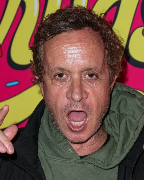 Pauly Shore, Los Angeles 'ın ilk gösterimine geliyor! Stüdyolar, Her Şey Komedi ve Ütopya 'nın Haziran' ı 20 Şubat 2024 'te Hollywood, Los Angeles, Kaliforniya, ABD' deki TCL Çin 6 Tiyatrosu 'nda düzenlendi..