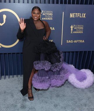 Christian Siriano 'yu giyen Danielle Brooks, 24 Şubat 2024' te ABD 'nin Kaliforniya eyaletinin Los Angeles kentinde düzenlenen Shrine Konser Salonu ve Fuar Salonu' nda düzenlenen 30.. 